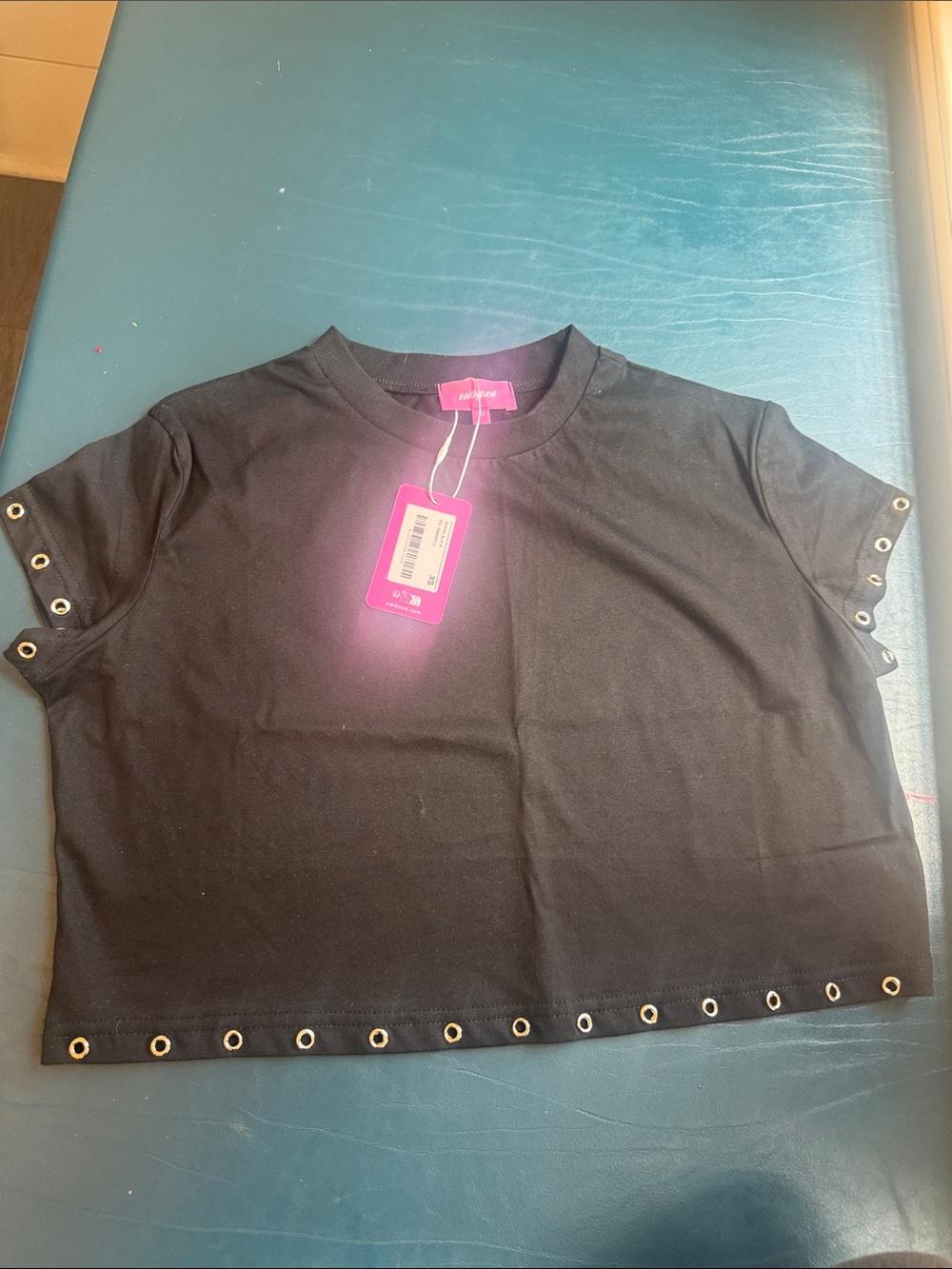 Black Grommet Crop Tee Edikted XS NWT. Fun for a concert!